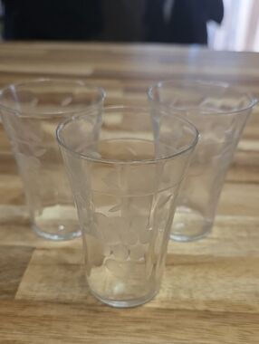 VTG 1930's Small Aperitif Shot Drinking Glass Etched Grapes and Vine set of 3